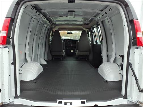 2025 Chevrolet Express 2500 RWD 2500 Regular Wheelbase WT