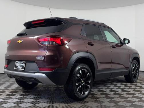 Mahogany Red Metallic 2023 Chevrolet Trailblazer LT