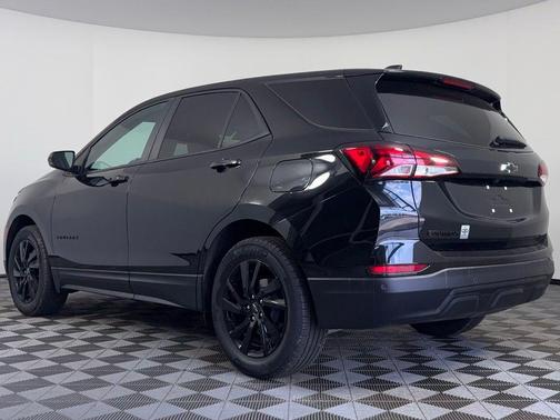 Mosaic Black Metallic 2024 Chevrolet Equinox LS