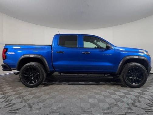 Glacier Blue Metallic 2023 Chevrolet Colorado Trail Boss