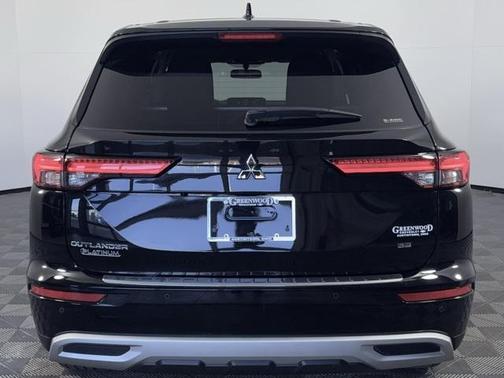 2022 Mitsubishi Outlander SE