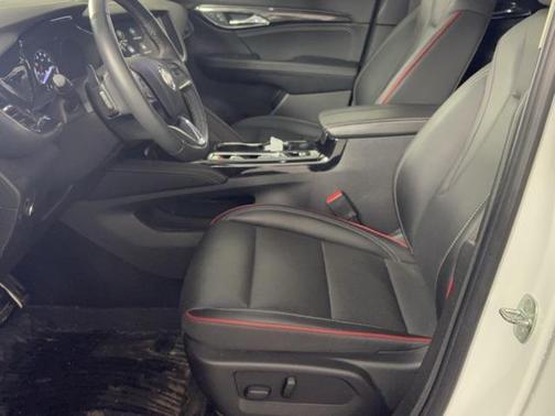 2022 Buick Envision FWD Essence