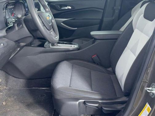 Harvest Bronze Metallic 2024 Chevrolet Trax LS