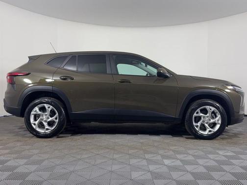Harvest Bronze Metallic 2024 Chevrolet Trax LS