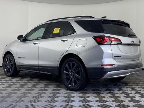 2022 Chevrolet Equinox FWD RS