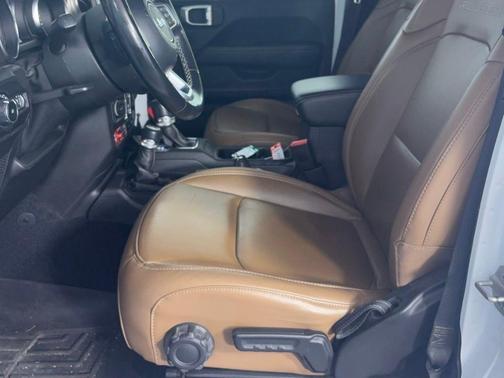 Bright White Clearcoat 2021 Jeep Wrangler Unlimited Rubicon