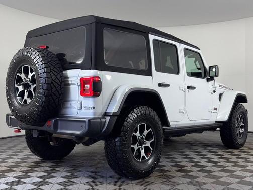 Bright White Clearcoat 2021 Jeep Wrangler Unlimited Rubicon