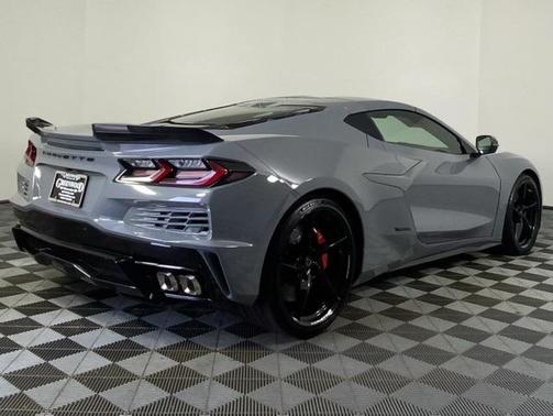 2025 Chevrolet Corvette E-Ray RWD Coupe 3LZ