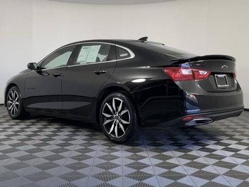 2022 Chevrolet Malibu FWD RS