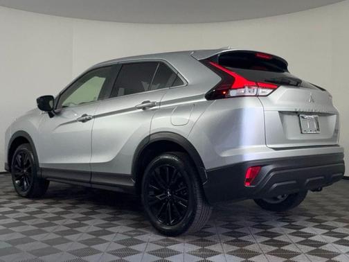 Alloy Silver Metallic 2025 Mitsubishi Eclipse Cross LE