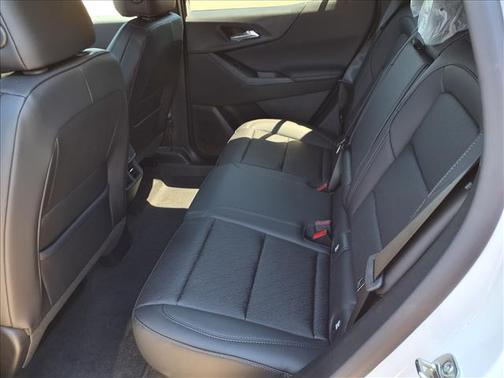 Summit White 2026 Chevrolet Equinox 1LT