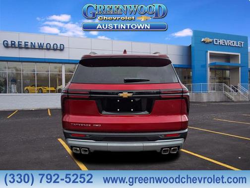 Radiant Red Tintcoat 2026 Chevrolet Traverse LT