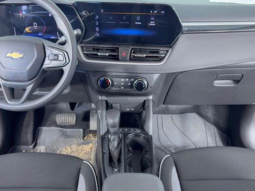 Cacti Green 2025 Chevrolet Trailblazer LS