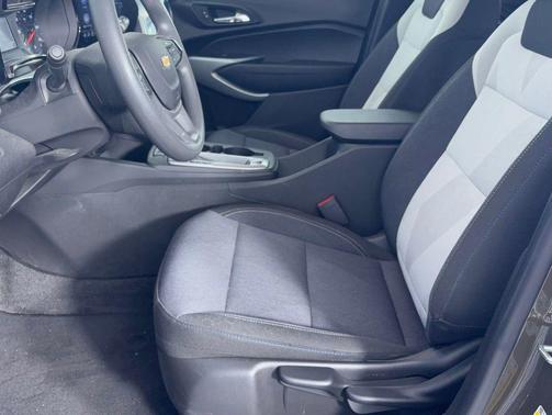 Harvest Bronze Metallic 2024 Chevrolet Trax LS