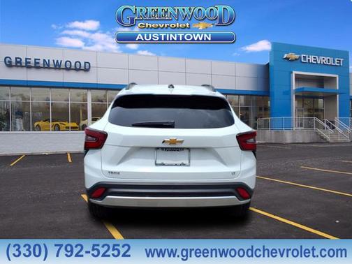 2025 Chevrolet Trax LT