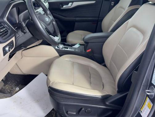 Carbonized Gray Metallic 2021 Ford Escape SEL