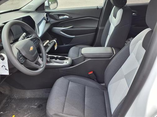 Summit White 2026 Chevrolet Trax LS