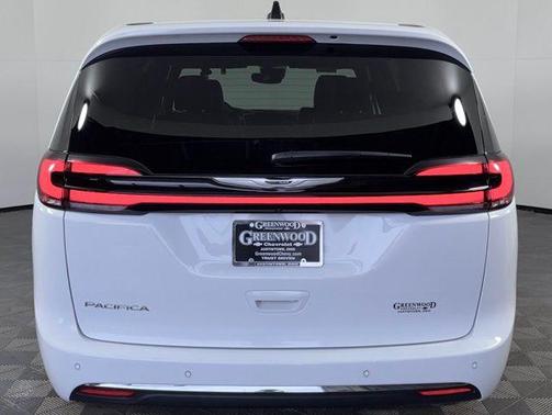 2025 Chrysler Pacifica L