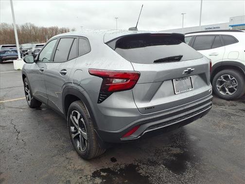 Sterling Gray Metallic 2026 Chevrolet Trax FWD 1RS