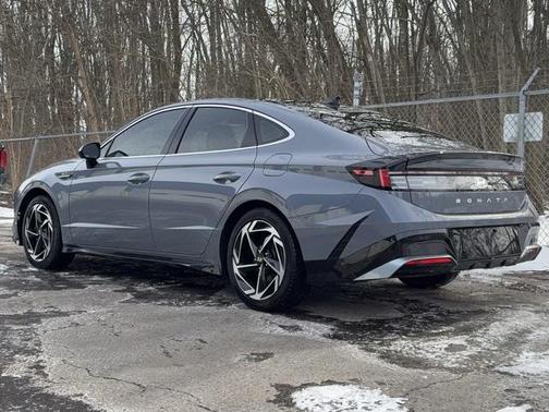 2025 Hyundai SONATA SEL