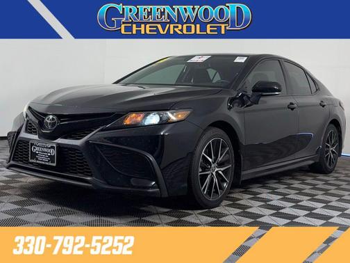 Midnight Black Metallic 2024 Toyota Camry SE