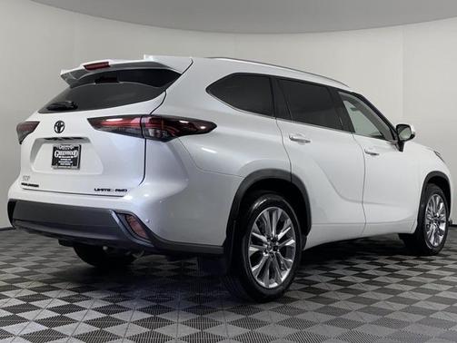 2024 Toyota Highlander Limited
