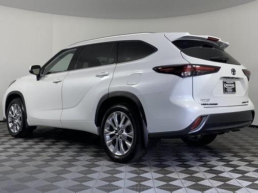 2024 Toyota Highlander Limited