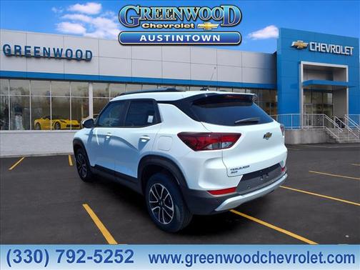 Summit White 2026 Chevrolet Trailblazer LT