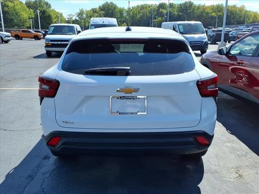 2025 Chevrolet Trax LS