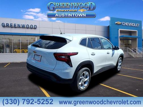 2025 Chevrolet Trax LS