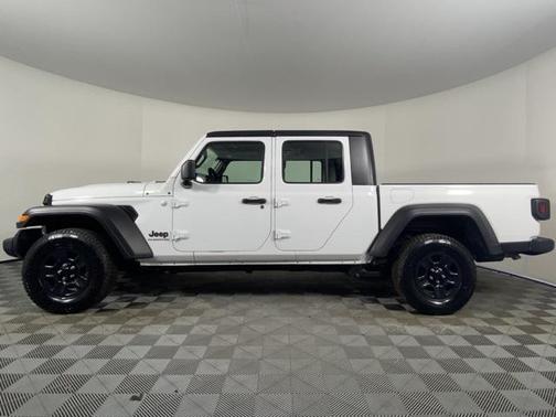 2021 Jeep Gladiator Sport