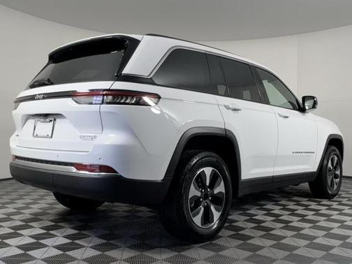 2023 Jeep Grand Cherokee 4xe Base