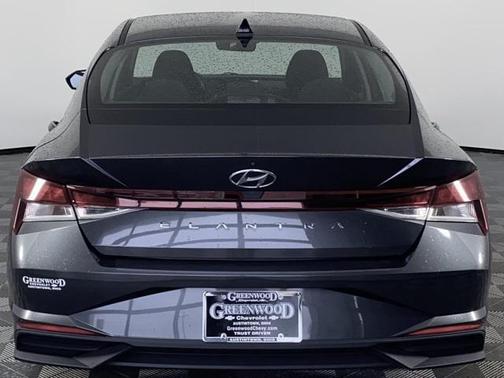 2021 Hyundai ELANTRA SE