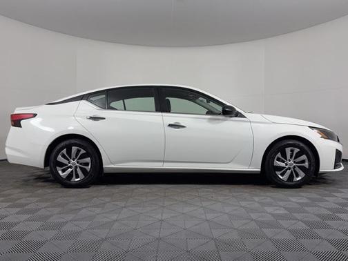 2024 Nissan Altima S FWD
