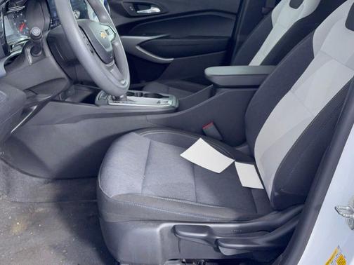 Summit White 2024 Chevrolet Trax LS