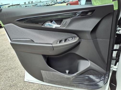 Summit White 2026 Chevrolet Trailblazer LT