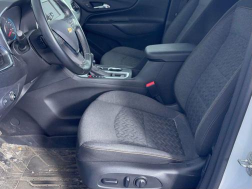 Summit White 2024 Chevrolet Equinox 1LT