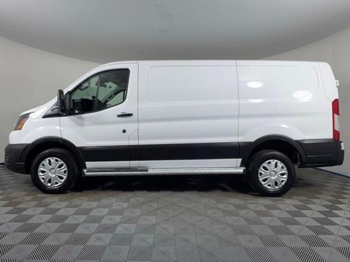 Oxford White 2024 Ford Transit-250 Base