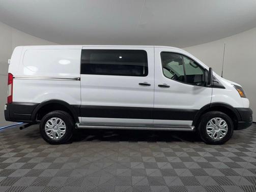 Oxford White 2024 Ford Transit-250 Base