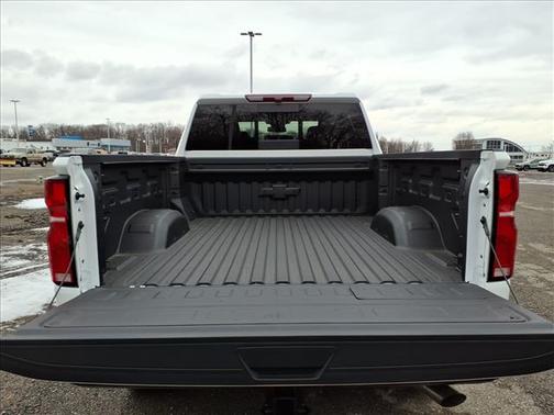 Summit White 2026 Chevrolet Silverado 2500 LT