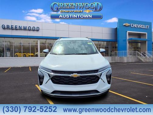 Summit White 2026 Chevrolet Trax LT