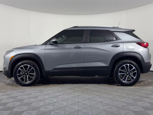 Sterling Gray Metallic 2024 Chevrolet Trailblazer LT