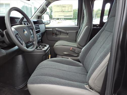 2025 Chevrolet Express 2500 RWD 2500 Regular Wheelbase WT