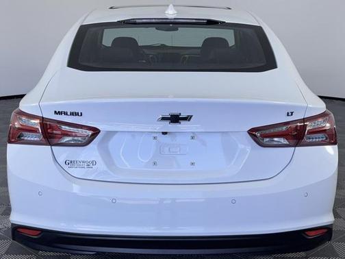 2022 Chevrolet Malibu FWD LT