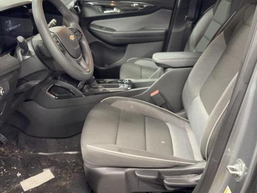 2025 Chevrolet Trailblazer LS