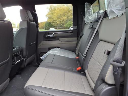 2026 Chevrolet Silverado 2500 Crew Cab, Standard Bed, XR2, 4WD