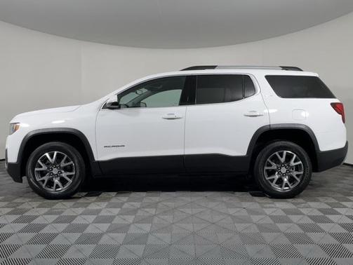 2023 GMC Acadia FWD SLT