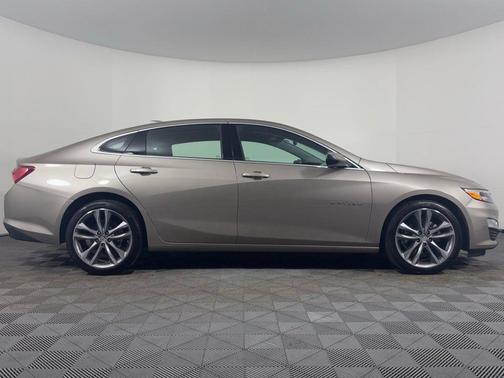 Mineral Gray Metallic 2023 Chevrolet Malibu FWD 2LT