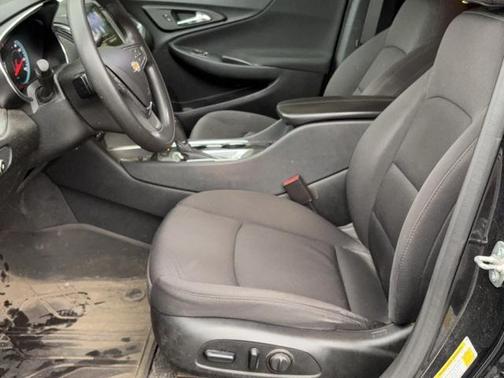 2020 Chevrolet Malibu FWD LT