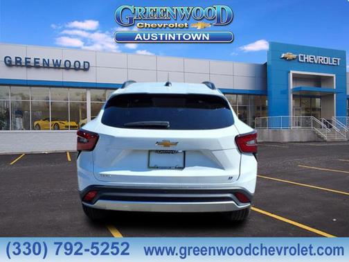 2025 Chevrolet Trax LT